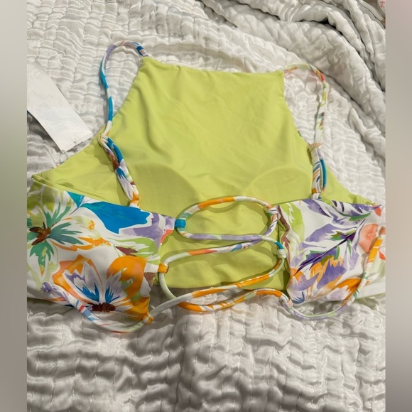 New With Tags Roxy Retro Revo Halter Classic Bikini Top Size:S - Picture 3 of 7